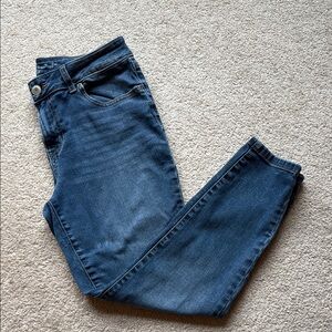 Maurice’s jeans stretch skinny jeans sz 12 short